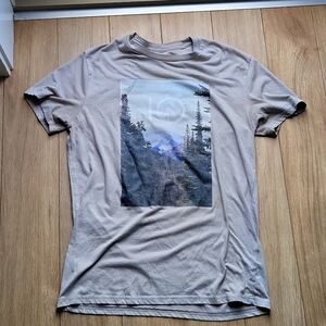 Tentree Graphic Tee in Men's Medium White